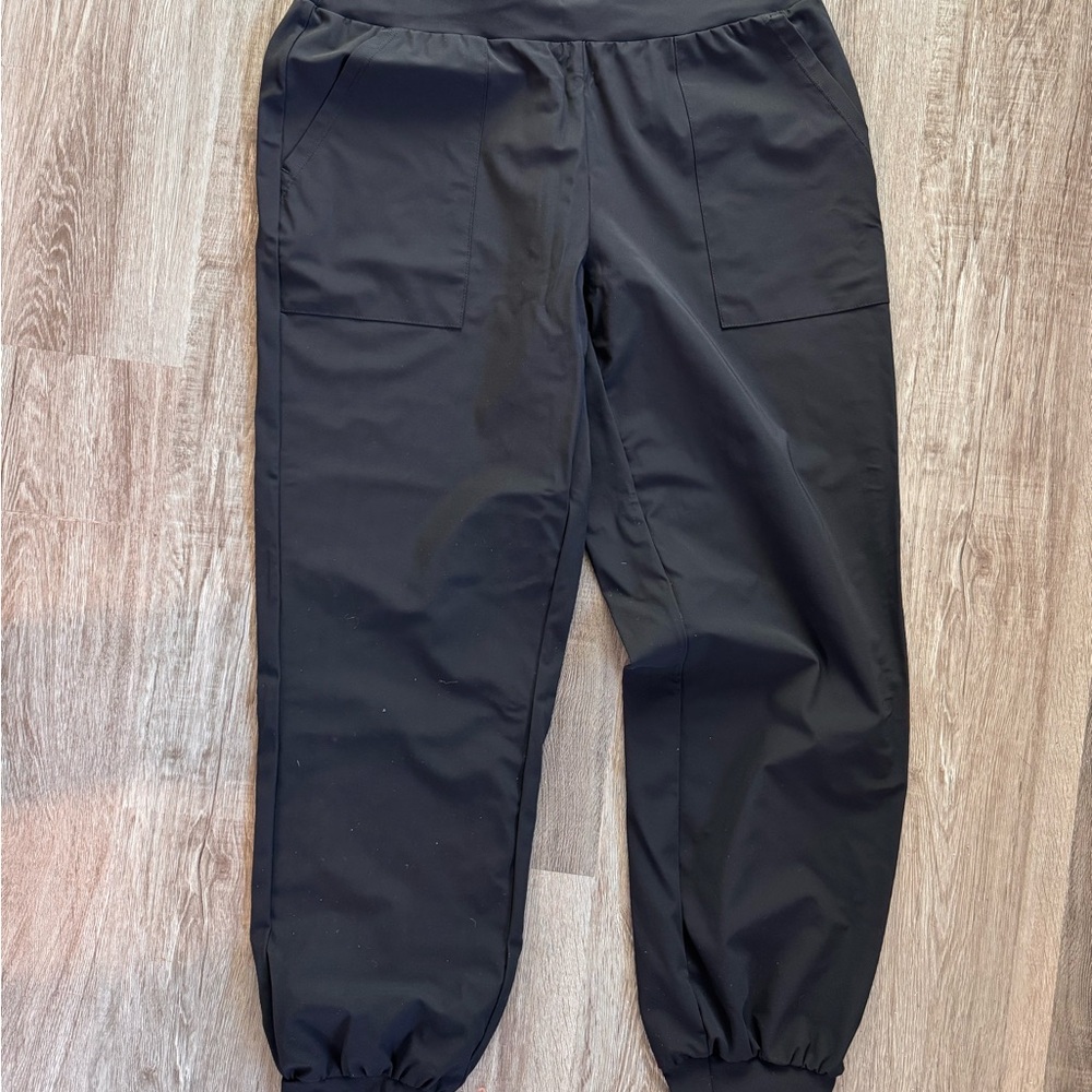 HALARA Black Joggers